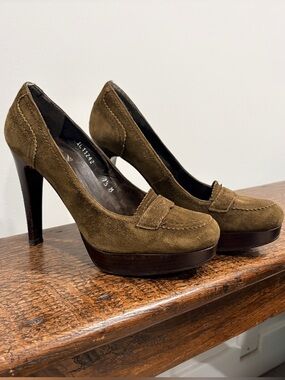 Stuart Weitzman Olive Green Suede Platform Loafer Heels Sz 7.5